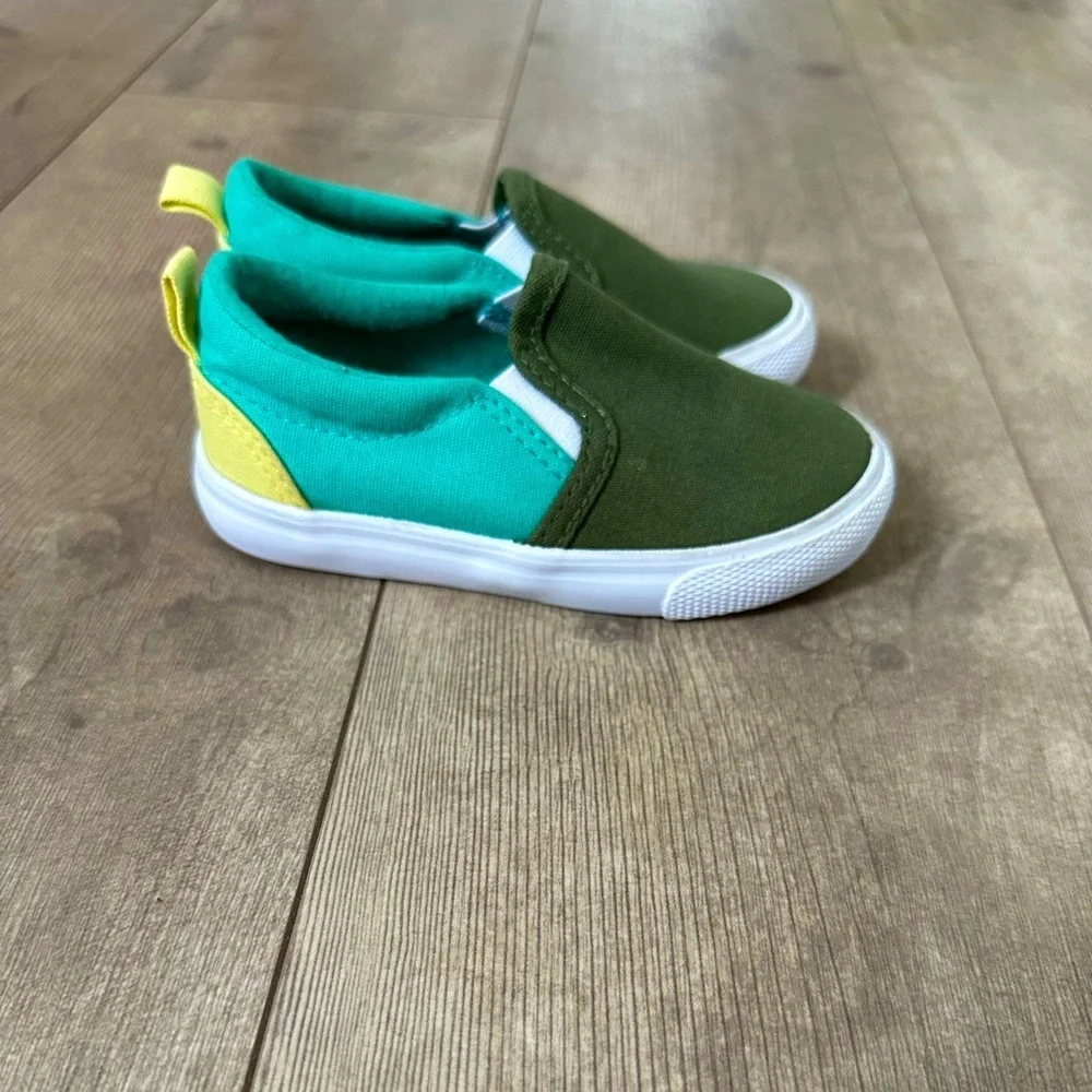 Toddlers' Barron Slip-On Apparel Canvas Sneakers Green - Cat & Jack T Size 6